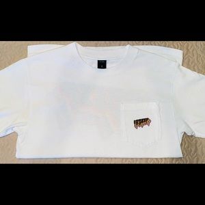 10 Deep brand men’s front pocket t shirt. Size small. Smoke free home.